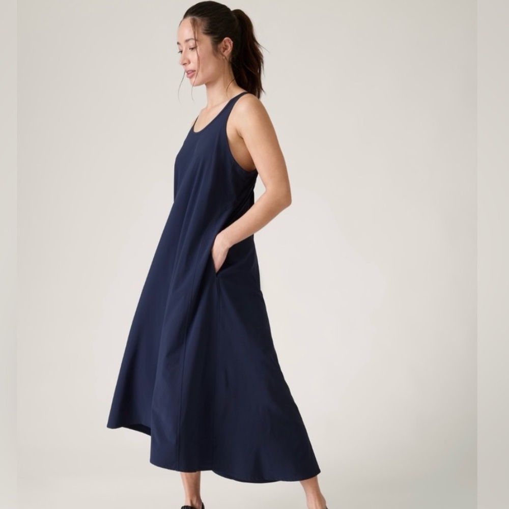 NWT-Athleta Navy Presidio Traveler
Maxi Dress, Extra Small Petite